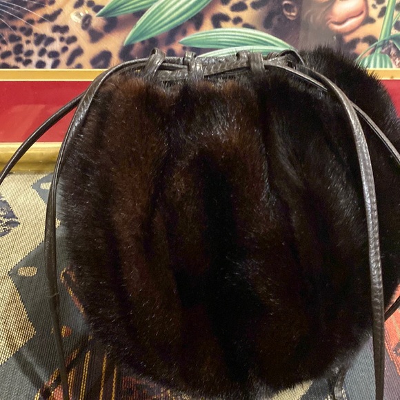 $350 - Picture 1 of 4